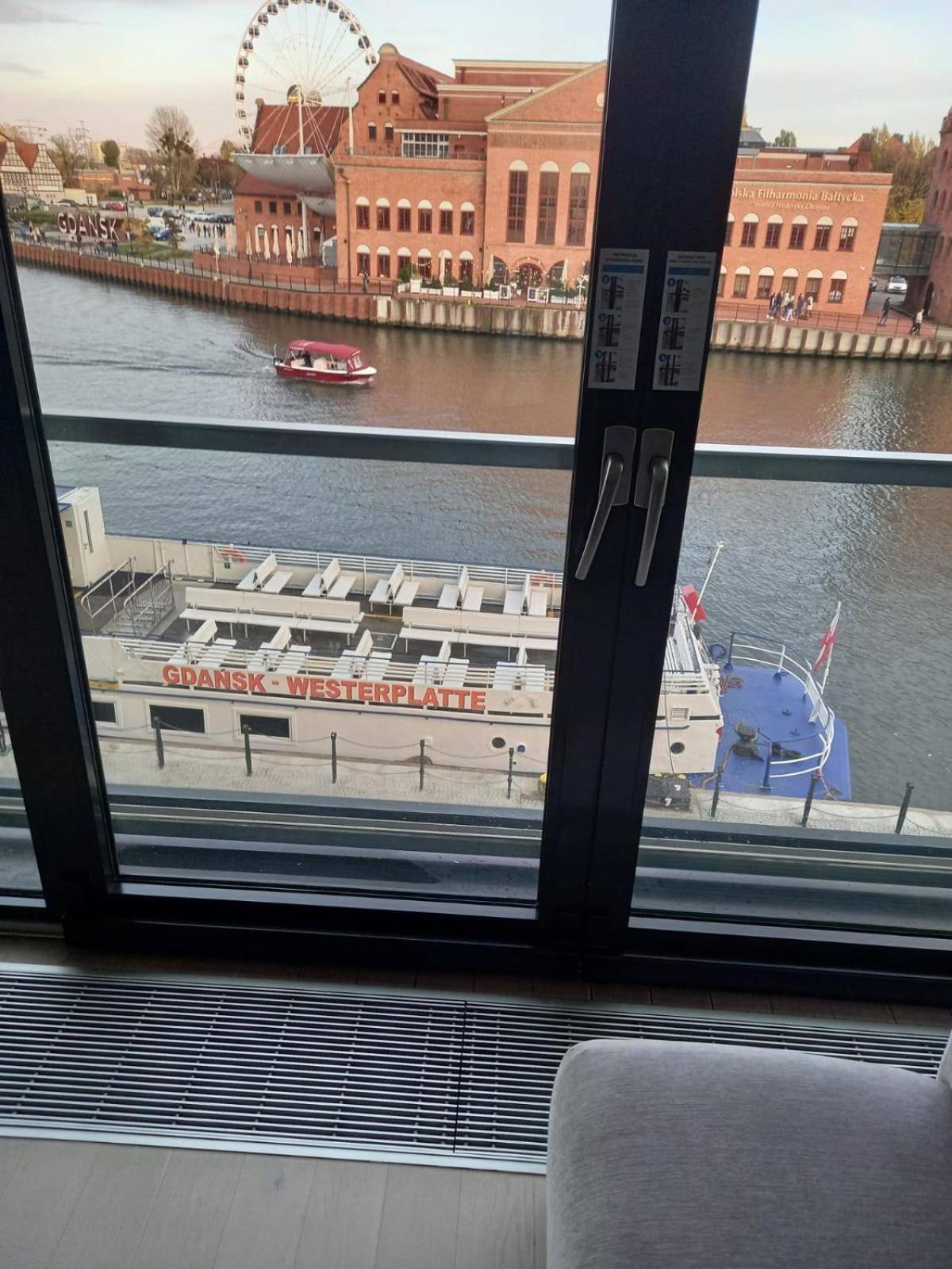 Apartment With An Amazing View Гданск Екстериор снимка